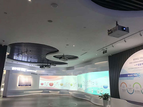 佳能投影機助力國家某大數據綜合試驗區展示中心 光影科技驅動數據可視化新紀元
